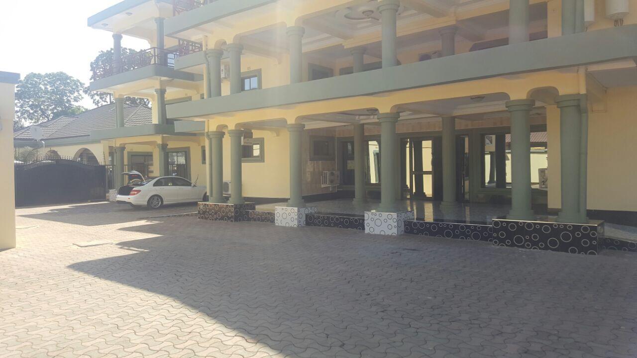 The Prince Charles Hotel Lusaka Exterior foto