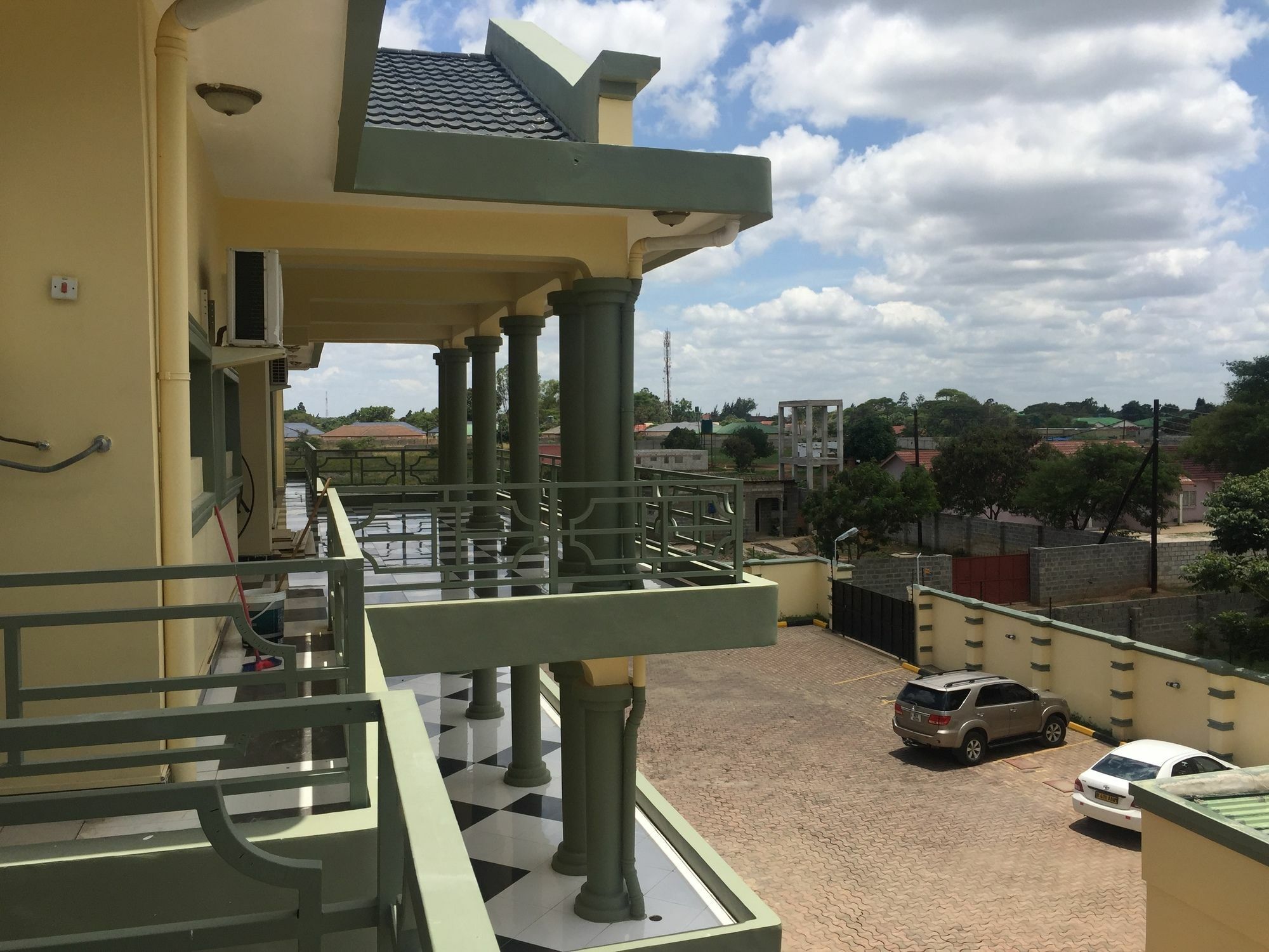 The Prince Charles Hotel Lusaka Exterior foto